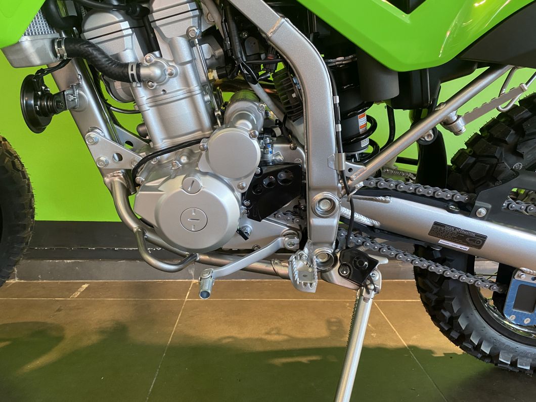 kawasaki_klx_300_enduro_onoff_id3318_17.JPG