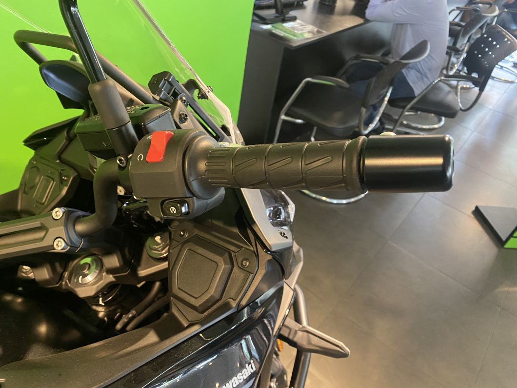 kawasaki_versys_650_touring_2026_id2768_14.JPG