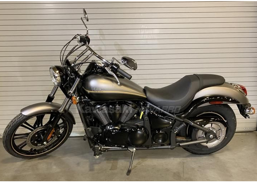Vulcan 900 