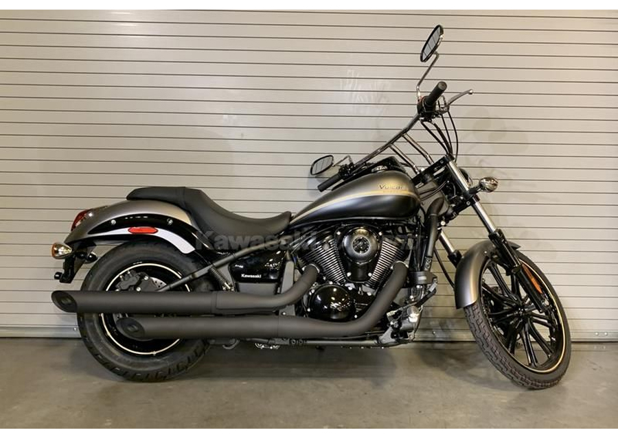 Vulcan 900 