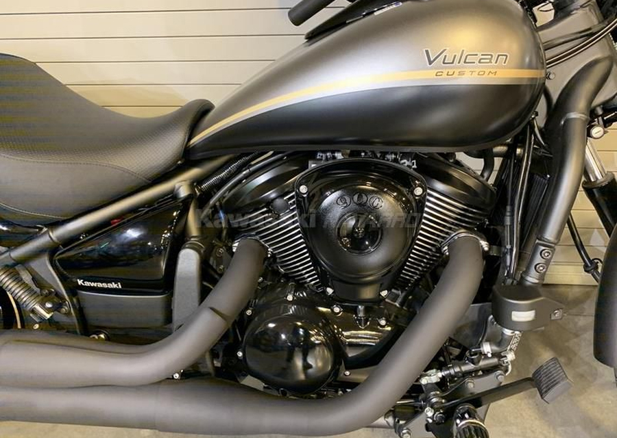 Vulcan 900 