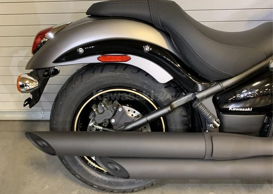 Vulcan 900 