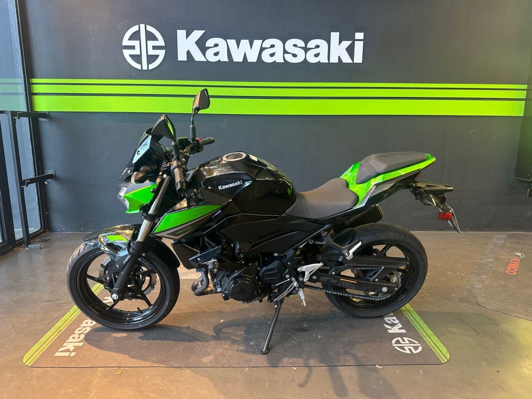 Z 400 usado 2022 con 11500 km int 52639 1M (1) [M3798]