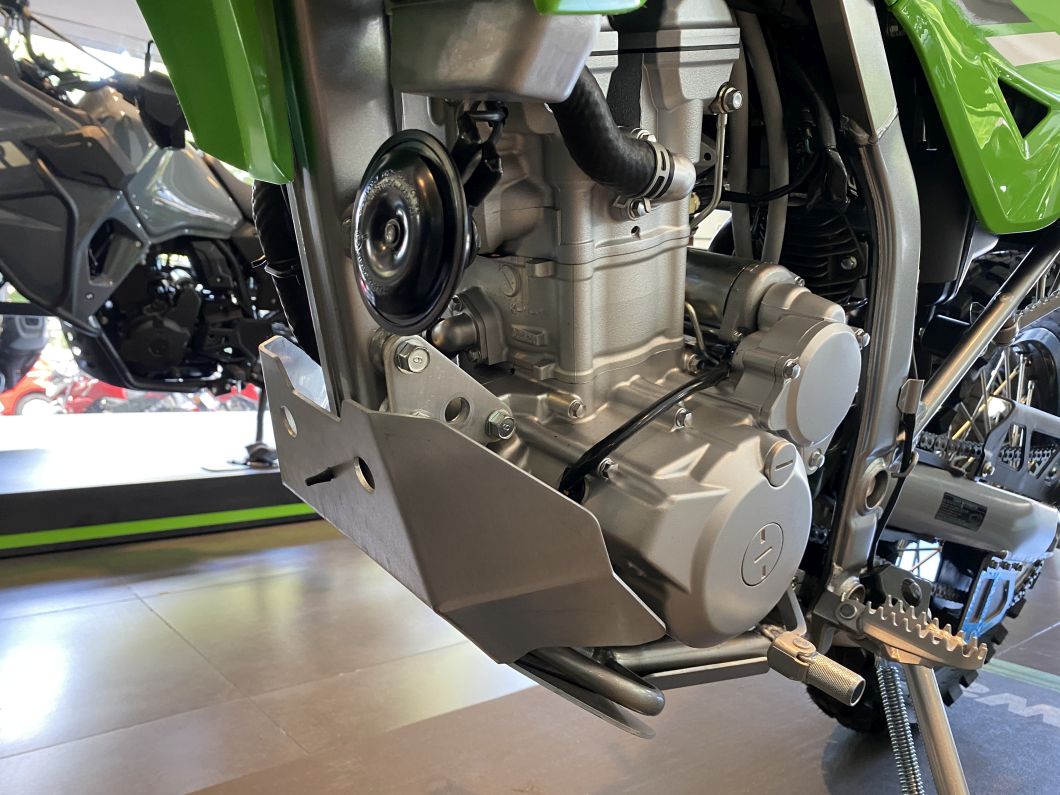 kawasaki_klx_300_2025_salon_id3318_12.JPG